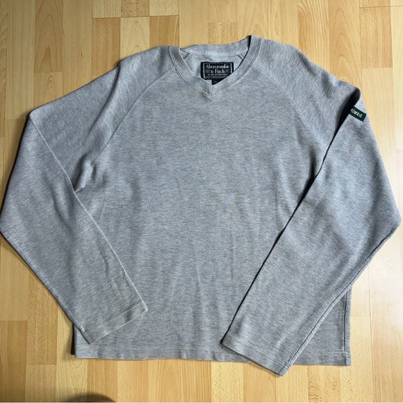Abercrombie & Fitch Other - Abercrombie & Fitch Vintage Y2K Heather Gray Raglan V-Neck‎ Pullover Large